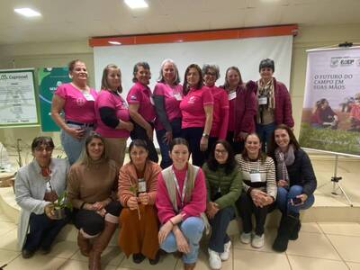 Curso de Cultivo de Orquídeas reúne cooperadas na Coprossel e promove capacitação prática